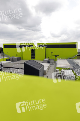 Armin Laschet bei der Inbetriebnahme das Pumpwerks Oberhausen