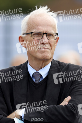 Armin Laschet bei der Inbetriebnahme das Pumpwerks Oberhausen