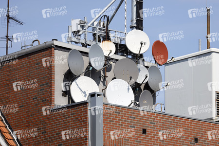 Symbolfoto TV-Schüsseln