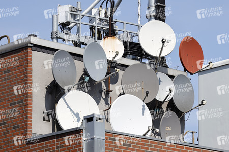 Symbolfoto TV-Schüsseln