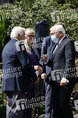 Verlegung eines Stolpersteins für NS-Opfer Bruno Lüdke in Berlin