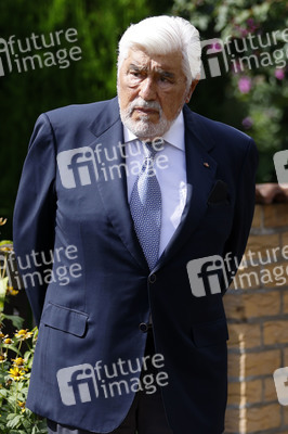 Verlegung eines Stolpersteins für NS-Opfer Bruno Lüdke in Berlin