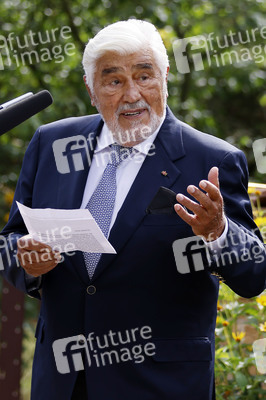 Verlegung eines Stolpersteins für NS-Opfer Bruno Lüdke in Berlin