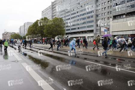 Demonstration von Kritikern der Corona-Maßnahmen in Berlin