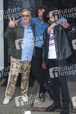 Vernissage 'Twins Meet Twins' in Berlin