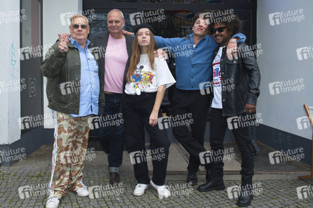 Vernissage 'Twins Meet Twins' in Berlin