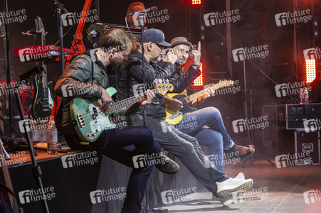 Autokultur-Konzert von Fury in the Slaughterhouse in Hannover