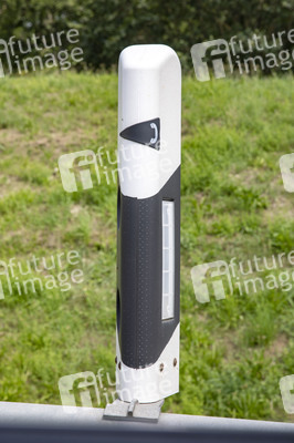 Symbolfoto Leitpfosten