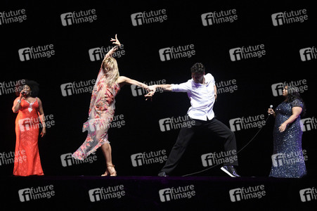 Pressecocktail zur Souldance Show 'Candle Light Cocktail' in Berlin