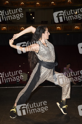 Pressecocktail zur Souldance Show 'Candle Light Cocktail' in Berlin