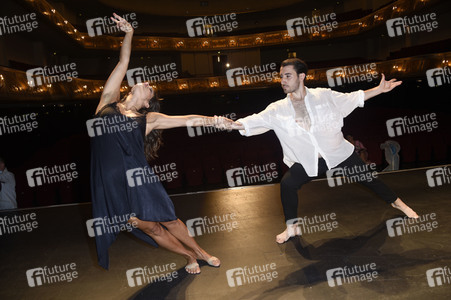 Pressecocktail zur Souldance Show 'Candle Light Cocktail' in Berlin