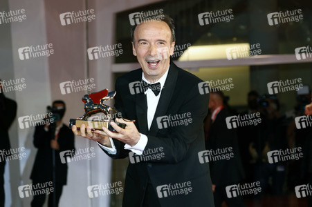 Goldener Löwe für Roberto Benigni, Internationale Filmfestspiele von Venedig 2021