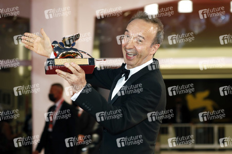 Goldener Löwe für Roberto Benigni, Internationale Filmfestspiele von Venedig 2021