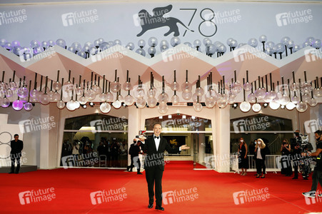 Goldener Löwe für Roberto Benigni, Internationale Filmfestspiele von Venedig 2021