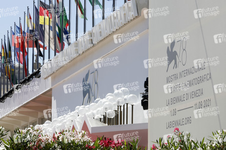 Festival Opening und Filmpremiere 'Madres paralelas', Internationale Filmfestspiele von Venedig 2021