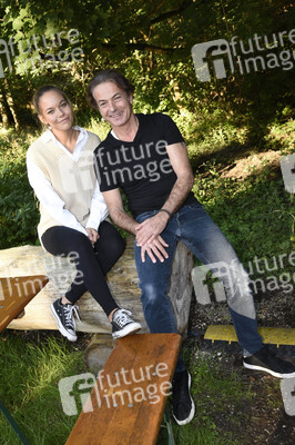 Wiederaufnahme-Premiere 'Schwiegermutter und andere Bosheiten' in München