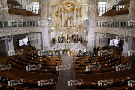 Trauerstaatsakt zu Ehren von Kurt Biedenkopf in Dresden