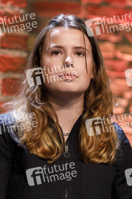 Luisa Neubauer und Bernd Ulrich auf der phil.cologne 2021 in Köln