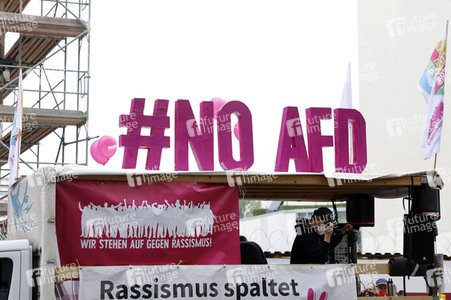 Unteilbar-Großdemonstration 'Für eine solidarische und gerechte Gesellschaft' in Berlin