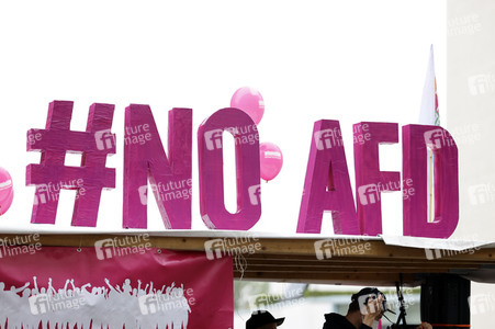 Unteilbar-Großdemonstration 'Für eine solidarische und gerechte Gesellschaft' in Berlin