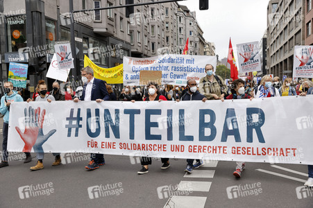 Unteilbar-Großdemonstration 'Für eine solidarische und gerechte Gesellschaft' in Berlin