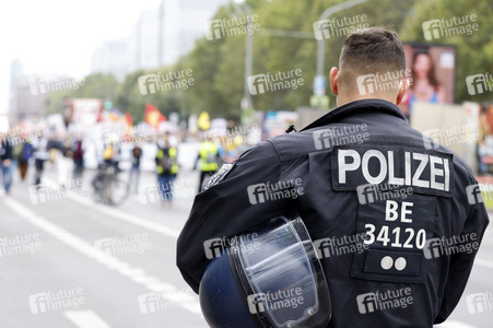 Unteilbar-Großdemonstration 'Für eine solidarische und gerechte Gesellschaft' in Berlin