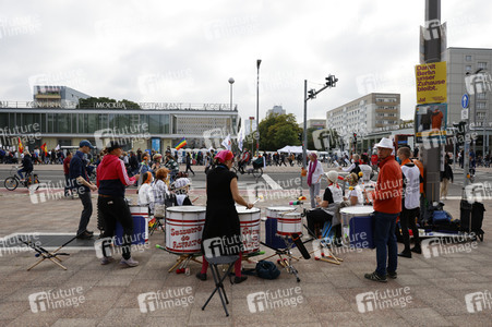 Unteilbar-Großdemonstration 'Für eine solidarische und gerechte Gesellschaft' in Berlin