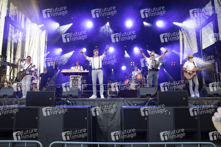 Üvverm Horizont Konzert in Köln