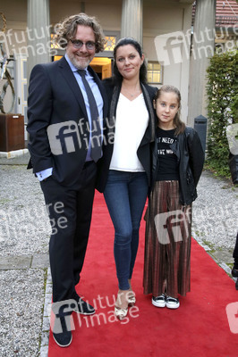 Theaterpremiere 'Dinge, die ich sicher weiß' in Berlin