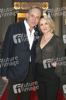 Theaterpremiere 'Dinge, die ich sicher weiß' in Berlin