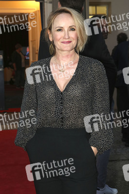 Theaterpremiere 'Dinge, die ich sicher weiß' in Berlin