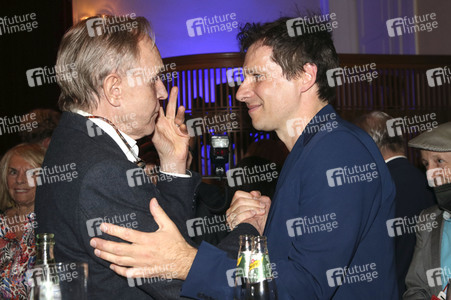 Theaterpremiere 'Dinge, die ich sicher weiß' in Berlin