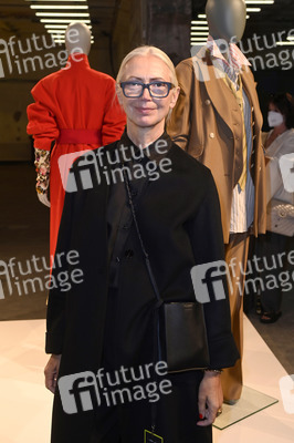 Gruppenausstellung Der Berliner Salon auf der MBFW Berlin Spring/Summer 2022