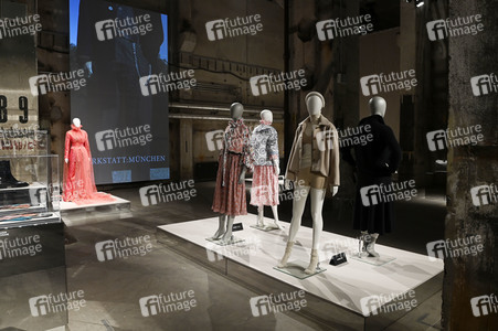 Gruppenausstellung Der Berliner Salon auf der MBFW Berlin Spring/Summer 2022