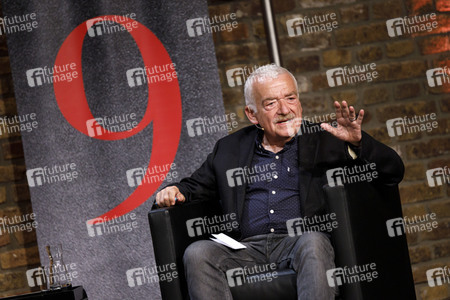 Sam Ginn und Hans Ulrich Gumbrecht auf der phil.cologne 2021 in Köln