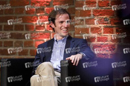 Sam Ginn und Hans Ulrich Gumbrecht auf der phil.cologne 2021 in Köln