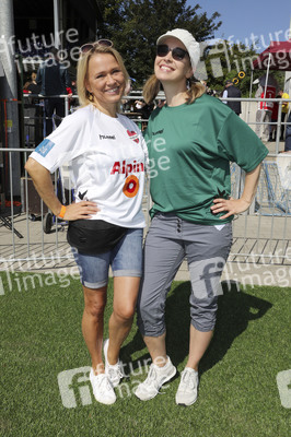 Benefiz-Fußballspiel 'Kicken mit Herz' 2021 in Hamburg