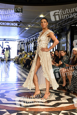 Natascha Gruen Fashion Show auf der Berlin Fashion Week Spring/Summer 2022