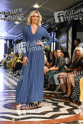 Natascha Gruen Fashion Show auf der Berlin Fashion Week Spring/Summer 2022
