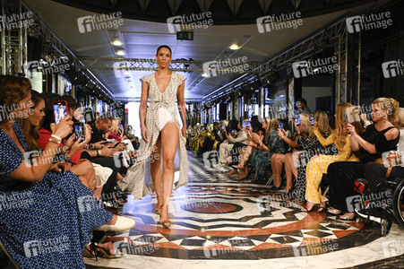Natascha Gruen Fashion Show auf der Berlin Fashion Week Spring/Summer 2022