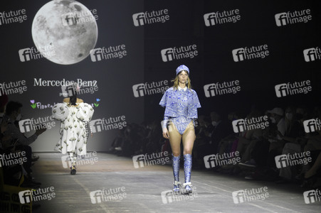 Florentina Leitner Fashion Show auf der Berlin Fashion Week Spring/Summer 2022