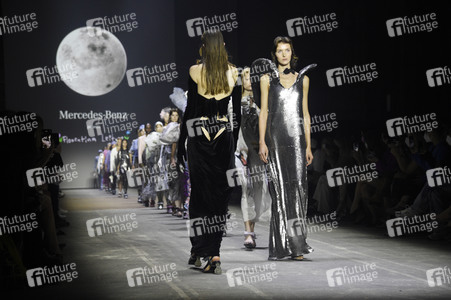 Florentina Leitner Fashion Show auf der Berlin Fashion Week Spring/Summer 2022