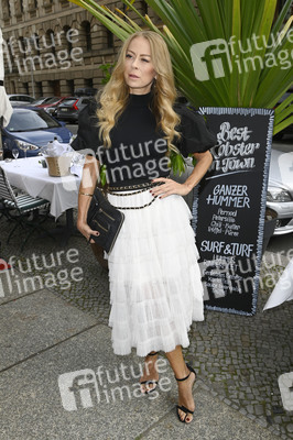 Lana Mueller Fashion Show auf der Berlin Fashion Week Spring/Summer 2022