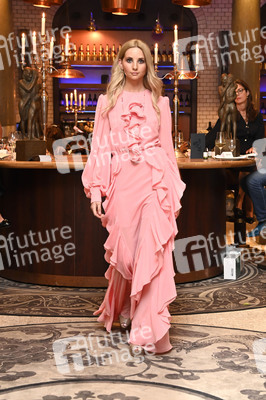 Lana Mueller Fashion Show auf der Berlin Fashion Week Spring/Summer 2022