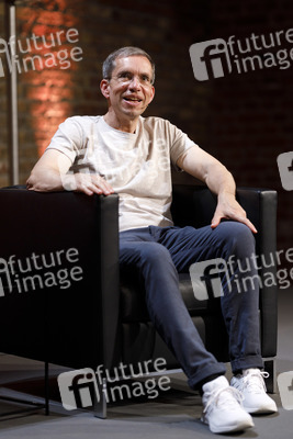 Jens Söring und Richard David Precht auf der phil.cologne 2021 in Köln