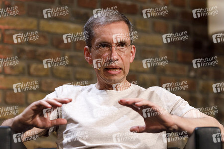 Jens Söring und Richard David Precht auf der phil.cologne 2021 in Köln