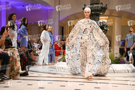 Anja Gockel Fashion Show auf der Berlin Fashion Week Spring/Summer 2022