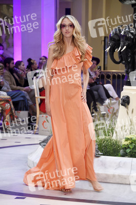 Anja Gockel Fashion Show auf der Berlin Fashion Week Spring/Summer 2022