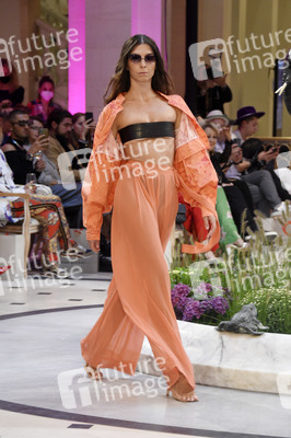 Anja Gockel Fashion Show auf der Berlin Fashion Week Spring/Summer 2022