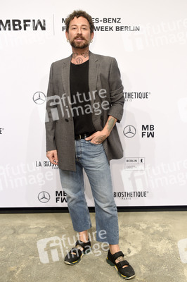 Kilian Kerner Fashion Show auf der Berlin Fashion Week Spring/Summer 2022